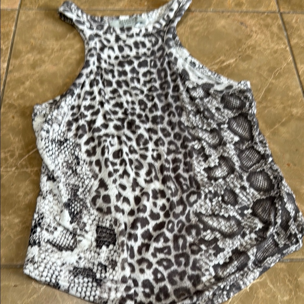 Leopard Print Sleeveless Top